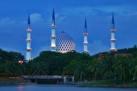 مسجد شاه علم في ماليزيا